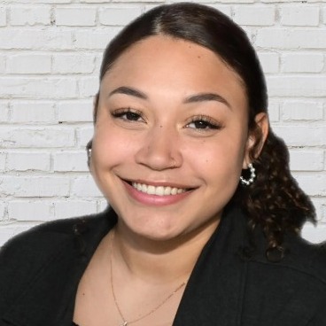 Mia McGuin professional photo
